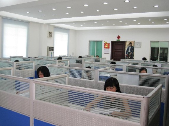 广州尔众机械设备有限公司